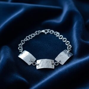 Tablet linked bracelet